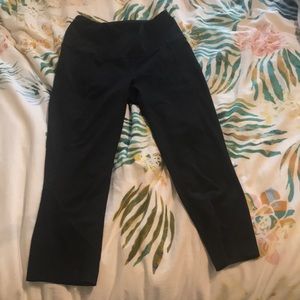 Black Cropped Leggings